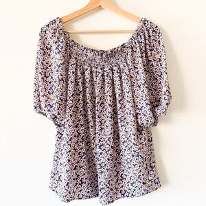 W5 Floral Smocked Crew Neck Puff Sleeve Blouse Size Large